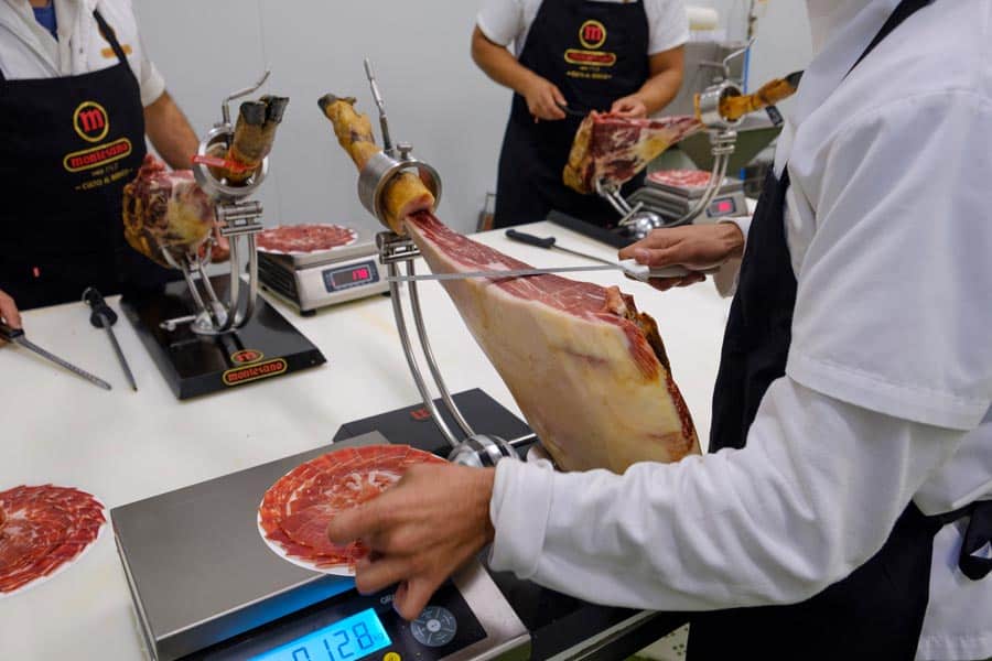 cortar-y-conservar-jamon-envasado